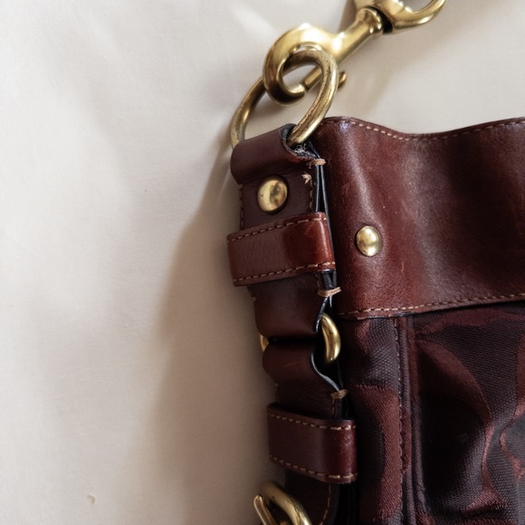 Coach Signature Purse Burgundy - Picture 4 of 6